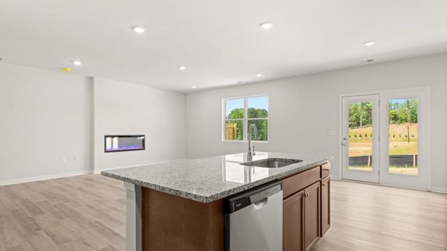 1841 Meadow Green Circle, Gainesville, GA 30501