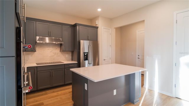 16446 LONE OAK CIRCLE, Orlando, FL 32832
