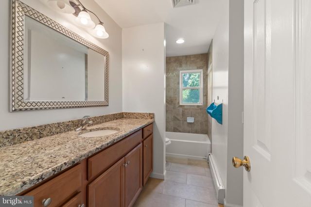 214 HAINES ST E, Lanoka Harbor, NJ 08734