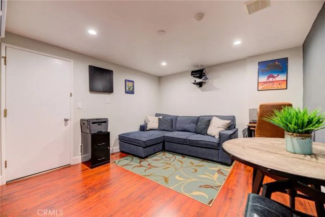 1405 Goodman Avenue, Redondo Beach, CA 90278