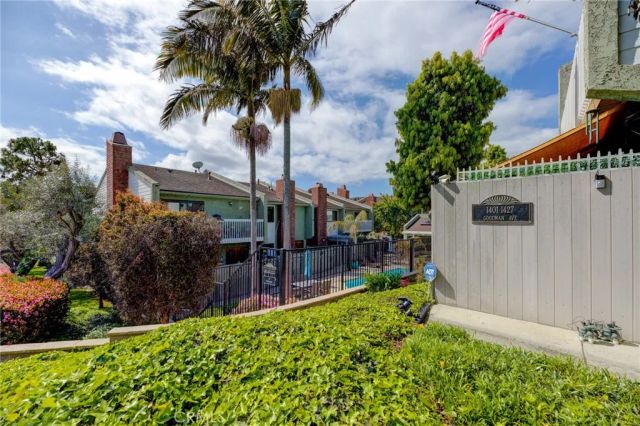 1405 Goodman Avenue, Redondo Beach, CA 90278