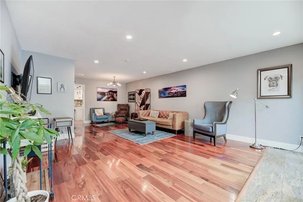 1405 Goodman Avenue, Redondo Beach, CA 90278