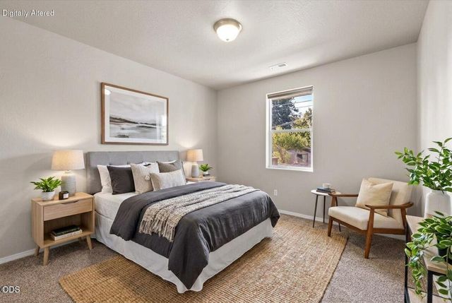 1449 Spring Street, Medford, OR 97504