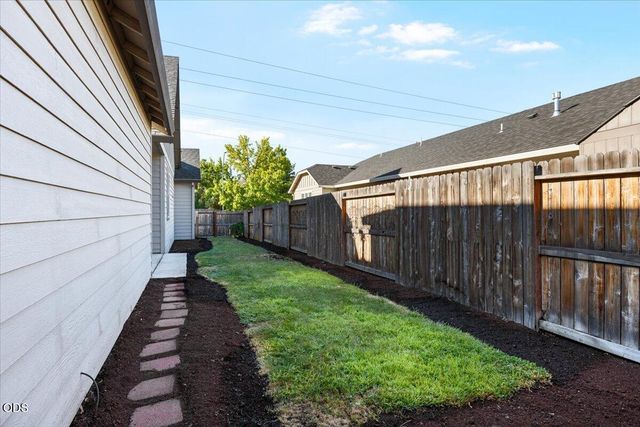 1449 Spring Street, Medford, OR 97504