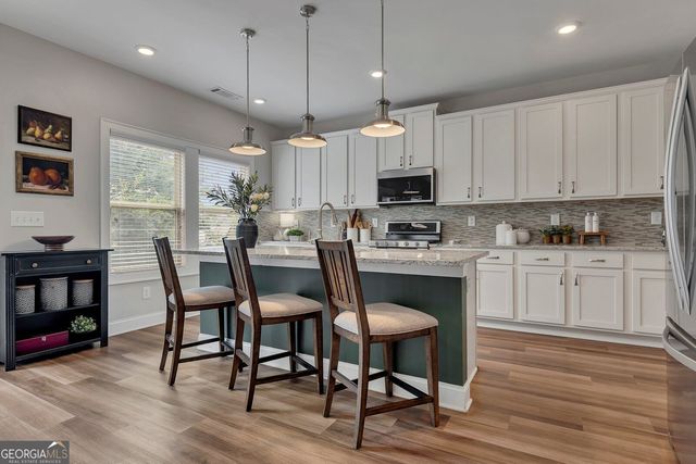 204 Meadows Court, Woodstock, GA 30189