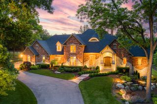 7N230 Sims Lane, St. Charles, IL 60175