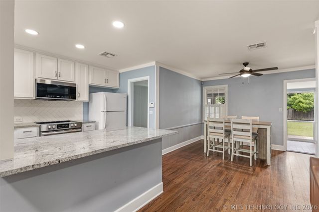 3011 S Boston Court, Tulsa, OK 74114
