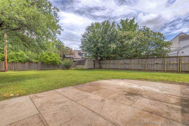 3011 S Boston Court, Tulsa, OK 74114