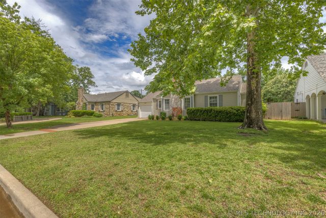3011 S Boston Court, Tulsa, OK 74114