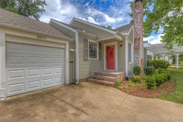 3011 S Boston Court, Tulsa, OK 74114
