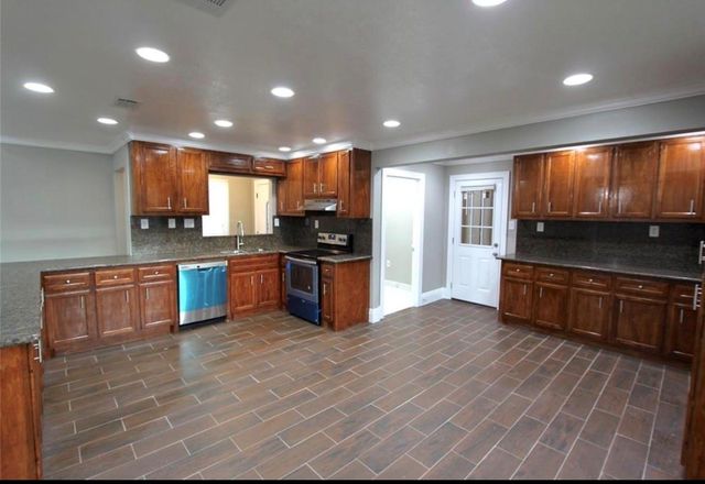 4342 Regency Villa Drive, Houston, TX 77084