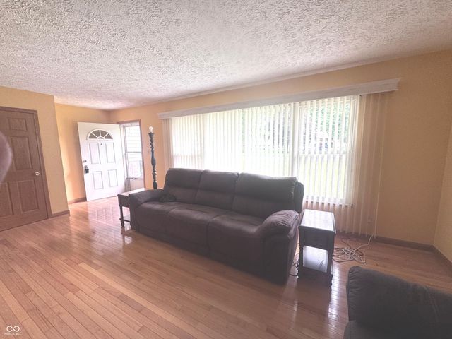 145 Jonquil Drive, Indianapolis, IN 46227