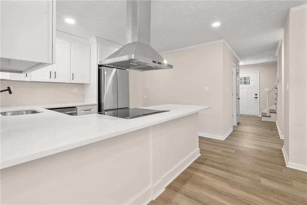 Image 10 of property listing at 1559 Fieldgreen Overlook, Stone Mountain, GA 30088