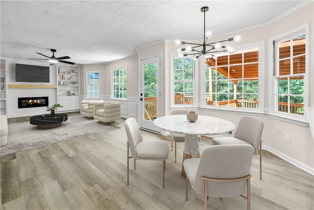 Image 13 of property listing at 1559 Fieldgreen Overlook, Stone Mountain, GA 30088