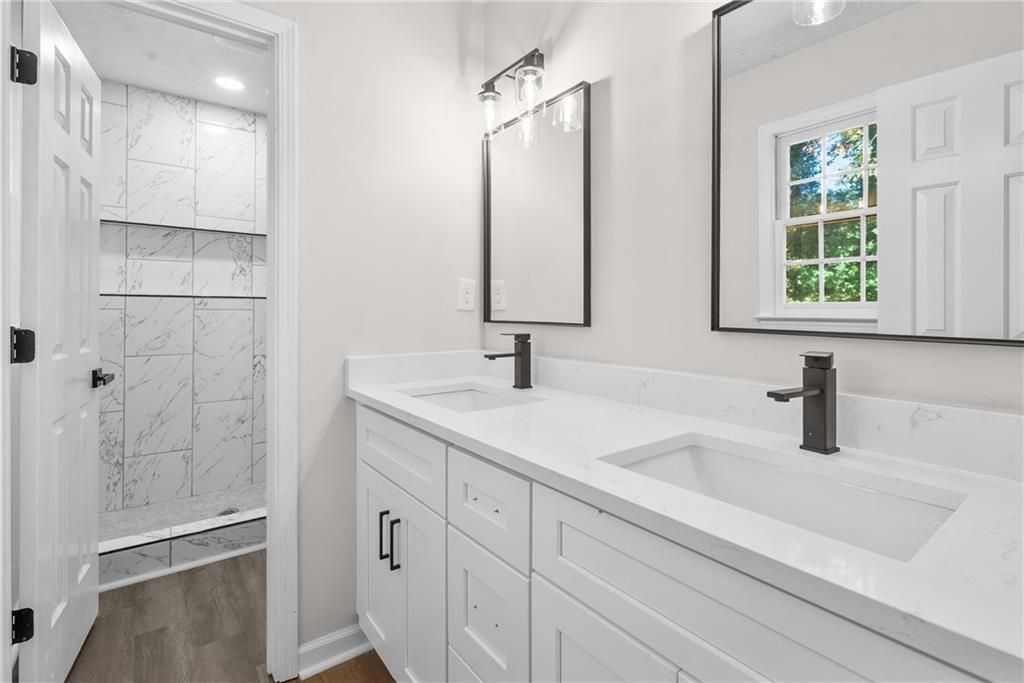 Image 18 of property listing at 1559 Fieldgreen Overlook, Stone Mountain, GA 30088