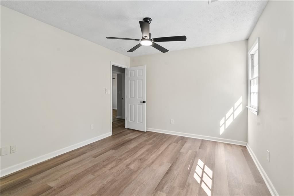 Image 23 of property listing at 1559 Fieldgreen Overlook, Stone Mountain, GA 30088