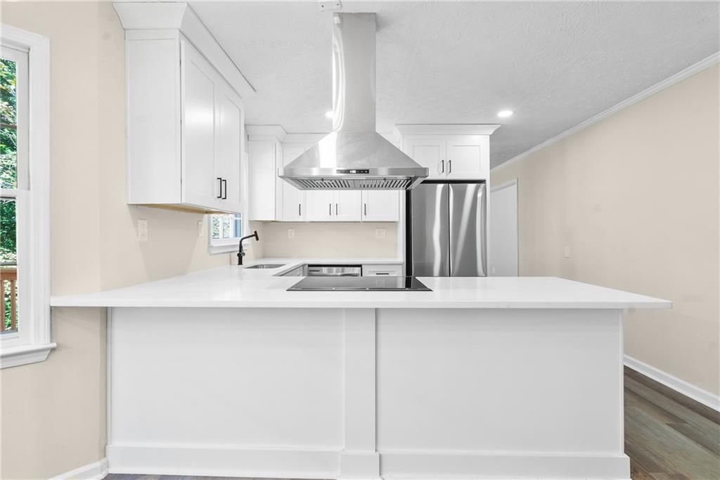 Image 8 of property listing at 1559 Fieldgreen Overlook, Stone Mountain, GA 30088