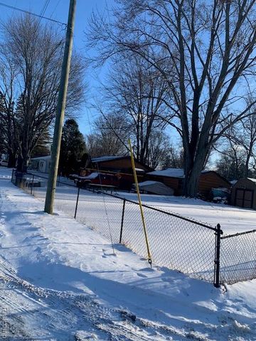 367 Sherwood Lane, Algonac, MI 48001