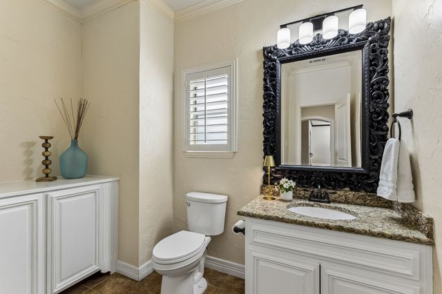 5540 La Bandera Trail, Benbrook, TX 76126