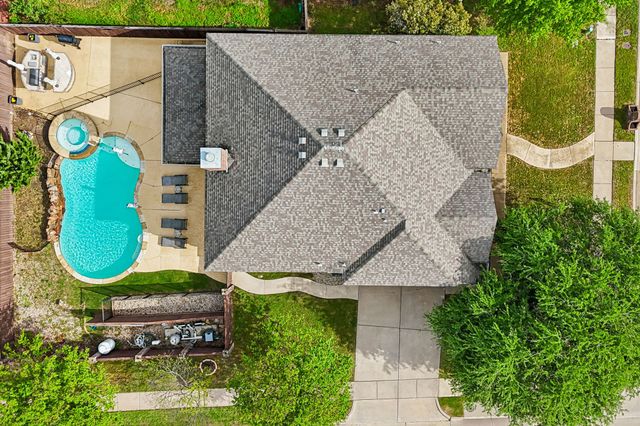 5540 La Bandera Trail, Benbrook, TX 76126