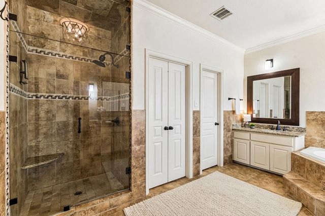 5540 La Bandera Trail, Benbrook, TX 76126