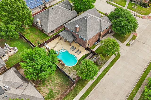 5540 La Bandera Trail, Benbrook, TX 76126