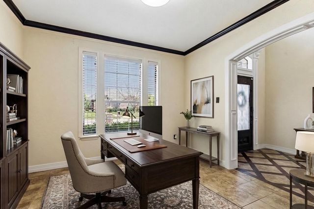 5540 La Bandera Trail, Benbrook, TX 76126