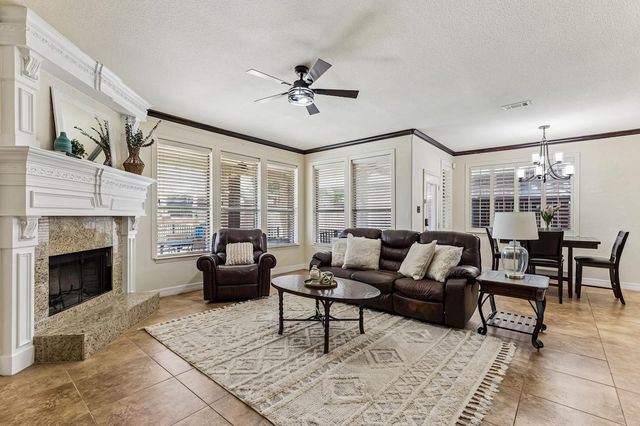 5540 La Bandera Trail, Benbrook, TX 76126