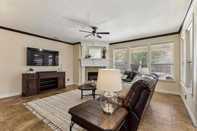 5540 La Bandera Trail, Benbrook, TX 76126