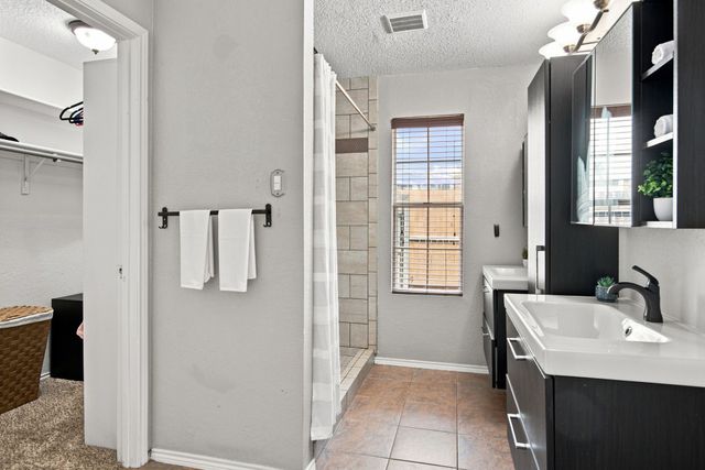 3720 Bigleaf Lane, Fort Worth, TX 76137