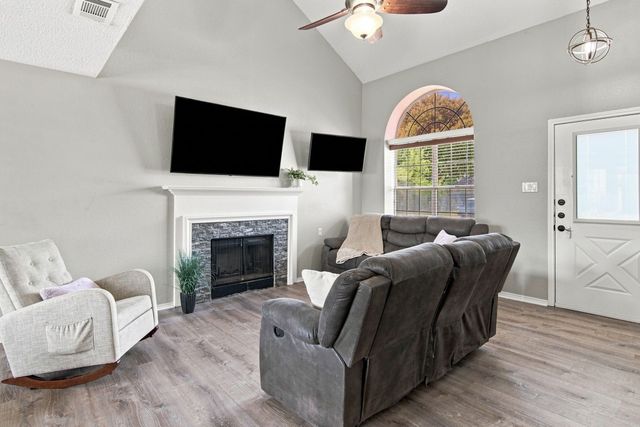 3720 Bigleaf Lane, Fort Worth, TX 76137
