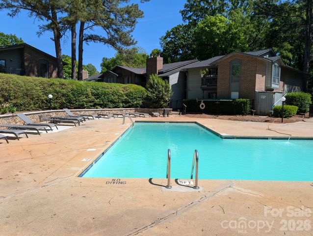 5012 Sardis Road D, Charlotte, NC 28270