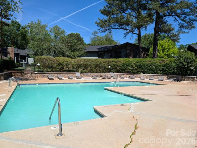 5012 Sardis Road D, Charlotte, NC 28270