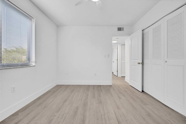 1530 SW 2nd St 301, Miami, FL 33135