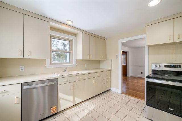 159 Payson Rd, Brookline, MA 02467