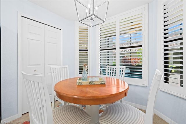 9844 Venezia CIR 711, Naples, FL 34113