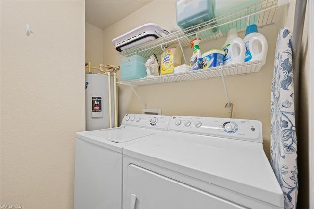 9844 Venezia CIR 711, Naples, FL 34113