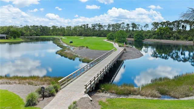 9844 Venezia CIR 711, Naples, FL 34113