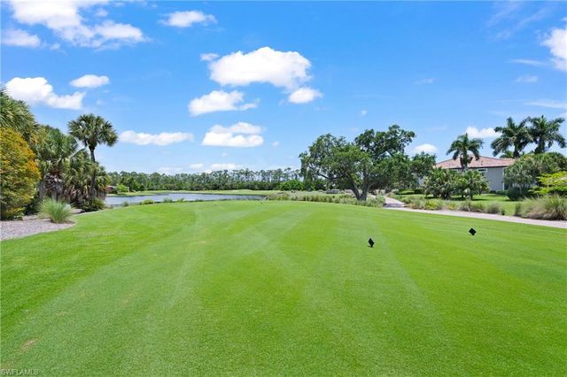 9844 Venezia CIR 711, Naples, FL 34113