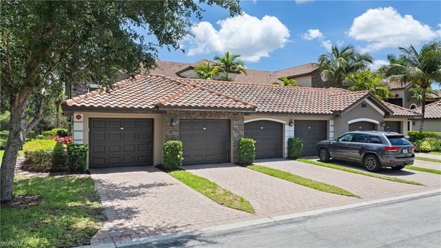 9844 Venezia CIR 711, Naples, FL 34113