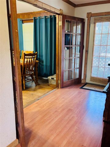 105 Tom Tom, Smithville, TX 78957