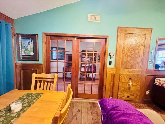 105 Tom Tom, Smithville, TX 78957