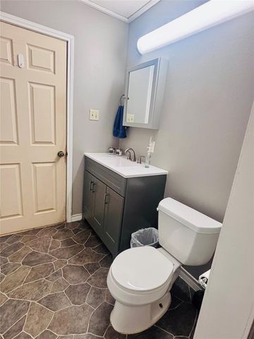 105 Tom Tom, Smithville, TX 78957