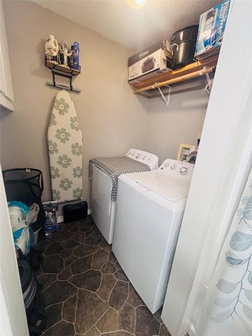 105 Tom Tom, Smithville, TX 78957