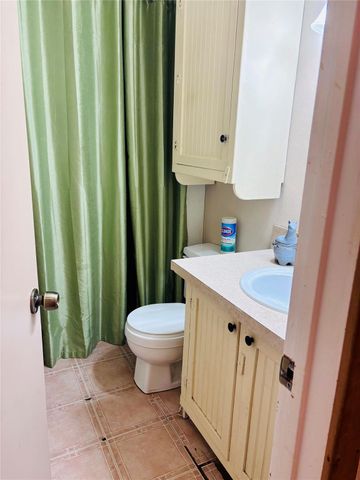 105 Tom Tom, Smithville, TX 78957