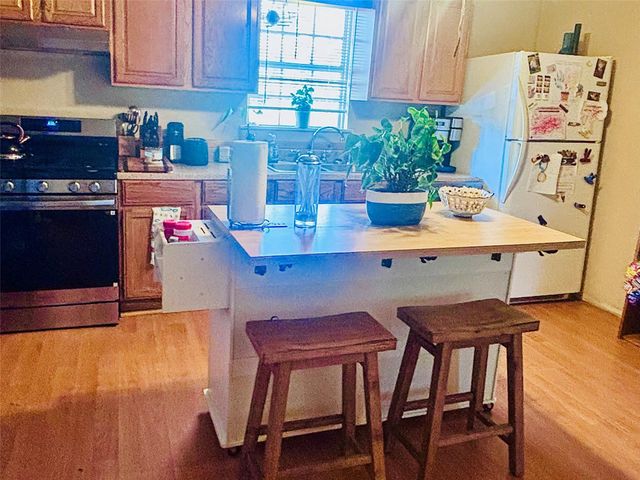 105 Tom Tom, Smithville, TX 78957