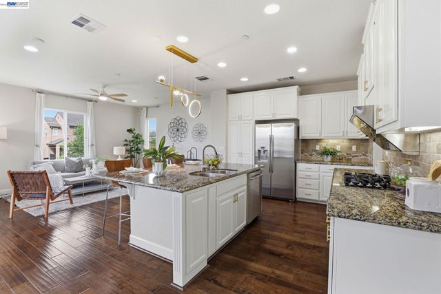 3398 Araldi Ln, Dublin, CA 94568