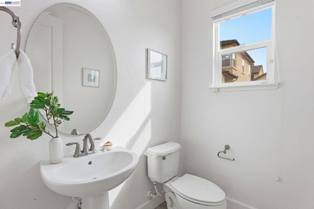 3398 Araldi Ln, Dublin, CA 94568