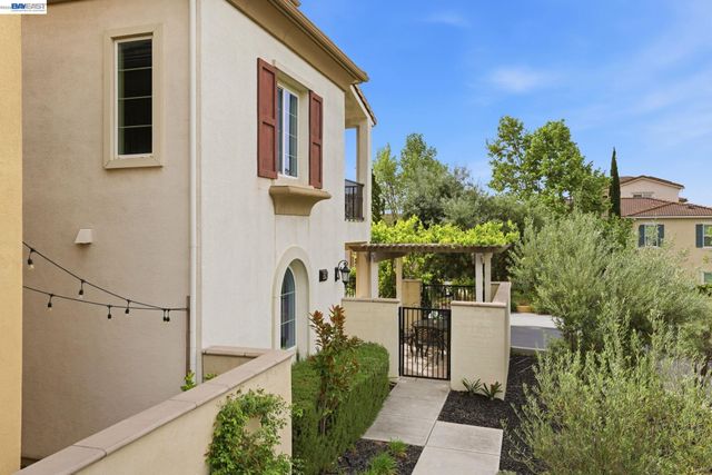 3398 Araldi Ln, Dublin, CA 94568