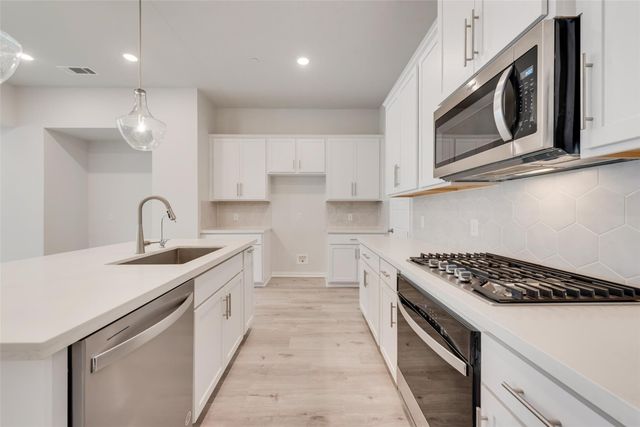 8340 Challenger Lane, Frisco, TX 75034